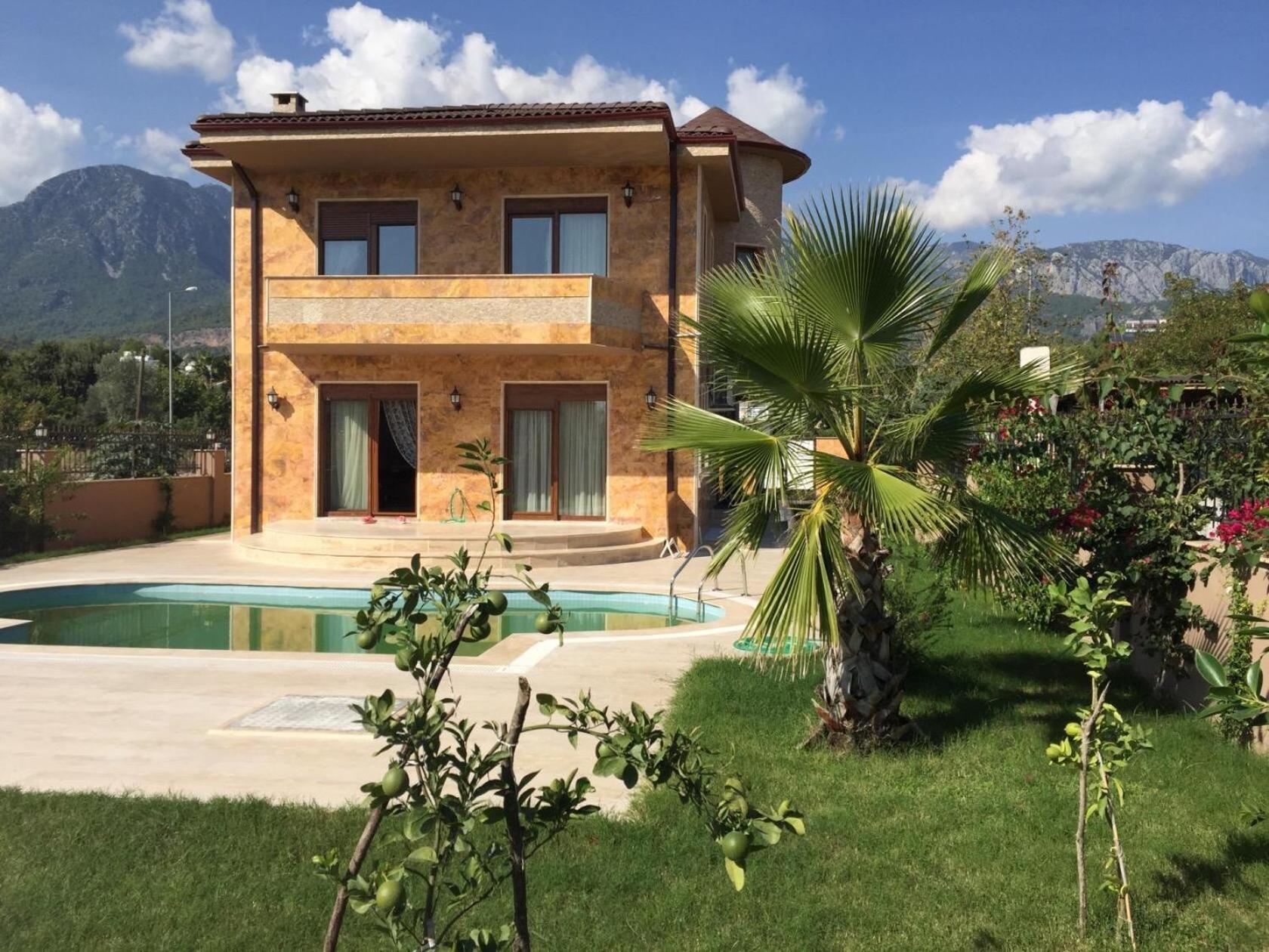Hotel apartamentowy Premium Park *